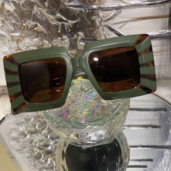 Oversized Square Sunglasses - Picture 1 of 6